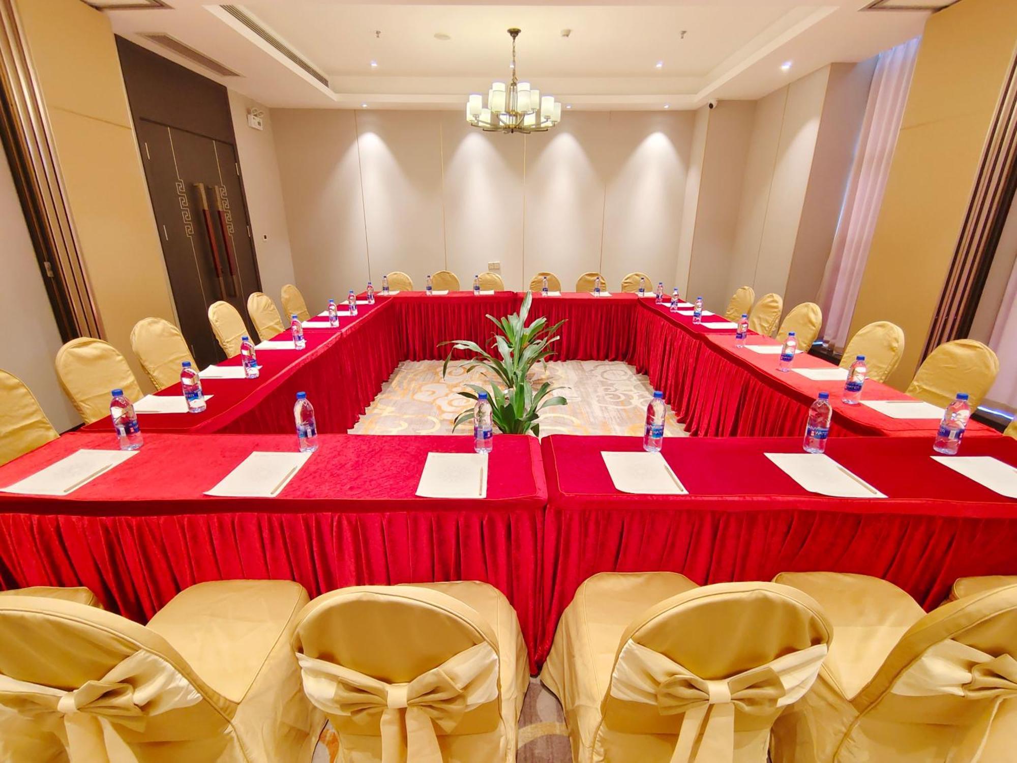 Romanjoy International Hotel Shenzhen Exterior photo